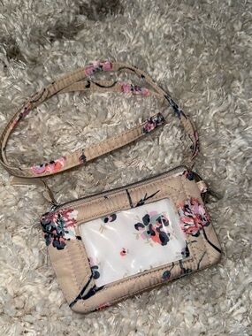 Vera Bradley Performance Twill Zip ID Case Botanical Floral Pattern ID Holder